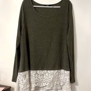 Boutique lace trimmed shirt 3X